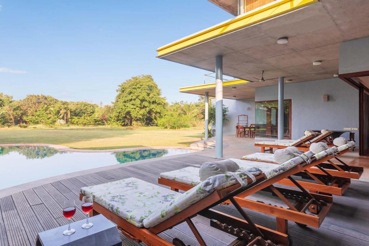 Jay House By Stayvista - Leisure Oasis With Pool, Snooker, Table Tennis & Foosball Fun Alībāg Exterior foto