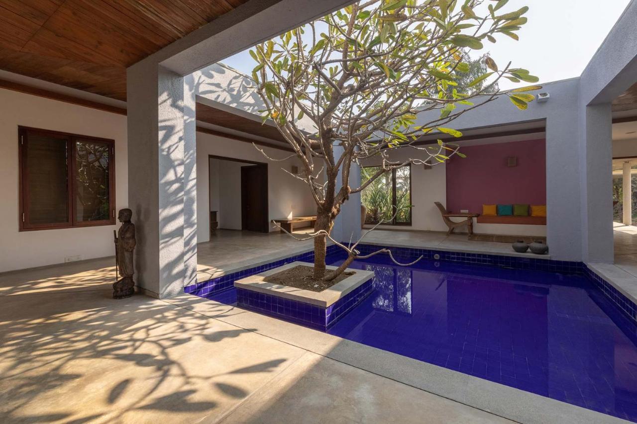 Jay House By Stayvista - Leisure Oasis With Pool, Snooker, Table Tennis & Foosball Fun Alībāg Exterior foto